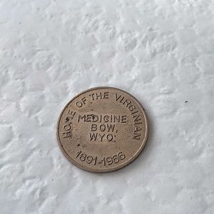 2-Vintage coins Medicine bow wyo dia jubilee coin. 1891-1966. + Mt Rushmore S.D.